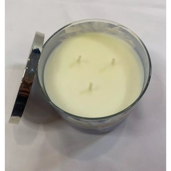 Bath & Body Works Lavender Woods Candle 14.5 oz 3 Wick - Picture 3 of 4